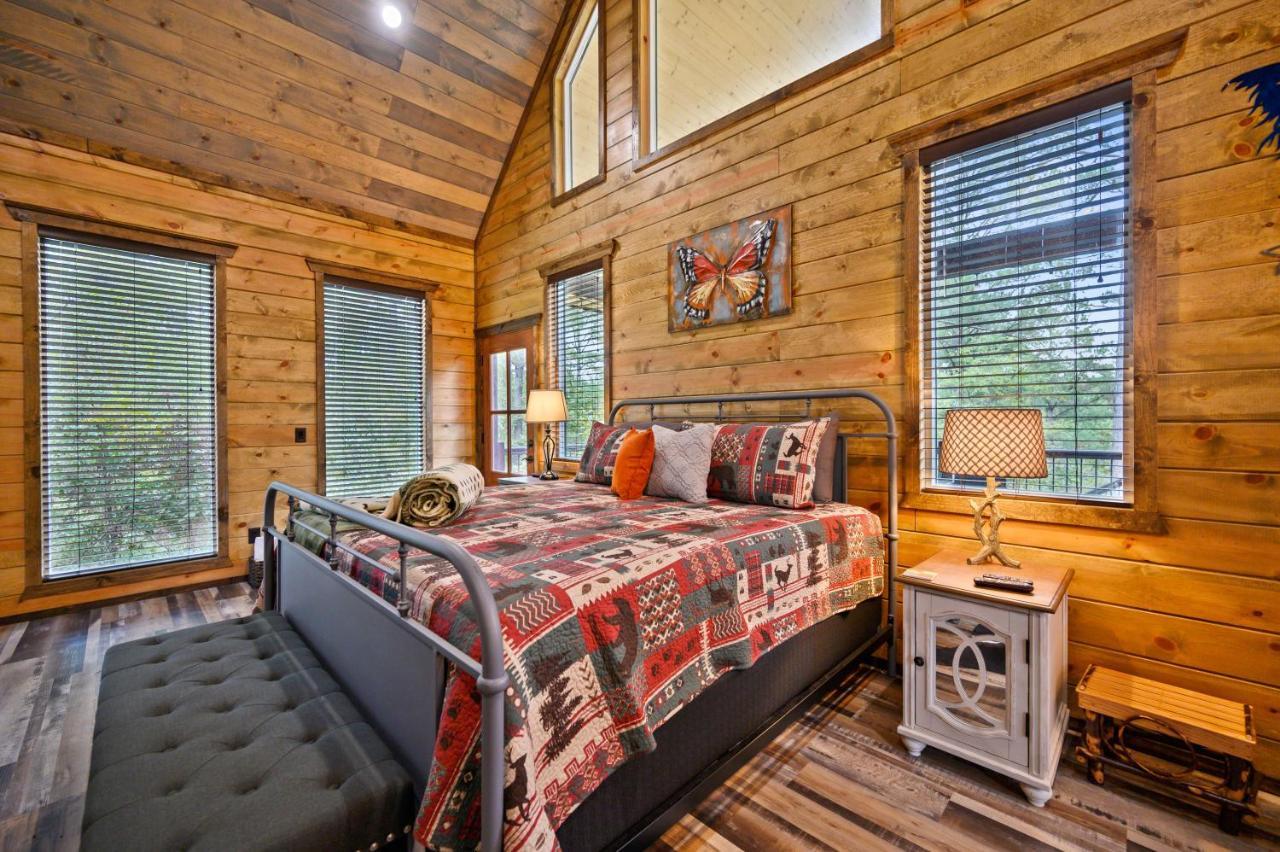 The Adirondack Honeymoon Hot Tub Soaking Tub Wood Burning Fireplace Stephens Gap ภายนอก รูปภาพ