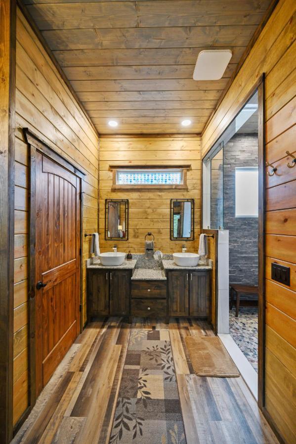The Adirondack Honeymoon Hot Tub Soaking Tub Wood Burning Fireplace Stephens Gap ภายนอก รูปภาพ